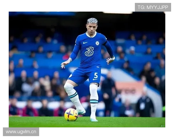 切尔西引援整合效率问题显现，核心框架尚未定型影响球队稳定性，竞争格局面临调整