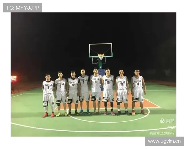 主裁判职责详解：如何精准掌控比赛判罚与规则执行