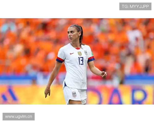 亚历克斯·摩根抱娃喝香槟的画面，下一秒系战靴冲上场，人生节奏我跟不上